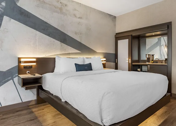 Cambria Hotel Minneapolis Downtown